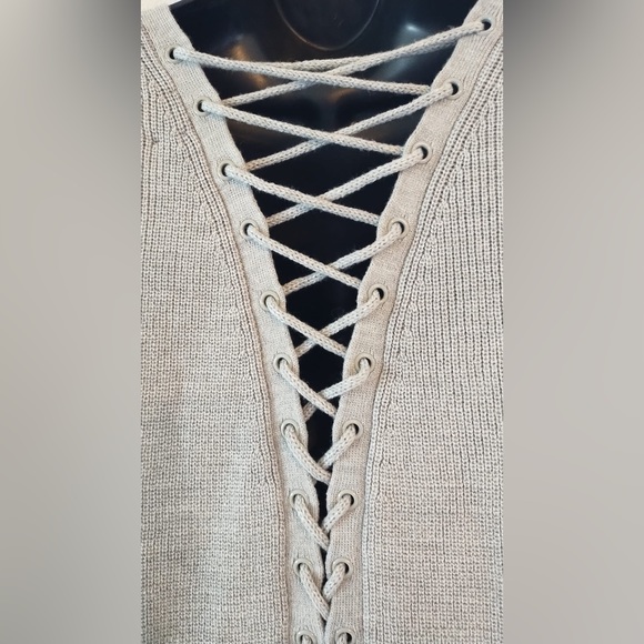 Soho NY&C Sweater Shirt Top Blouse Size Medium Women’s back tie Top NWT - Picture 4 of 11